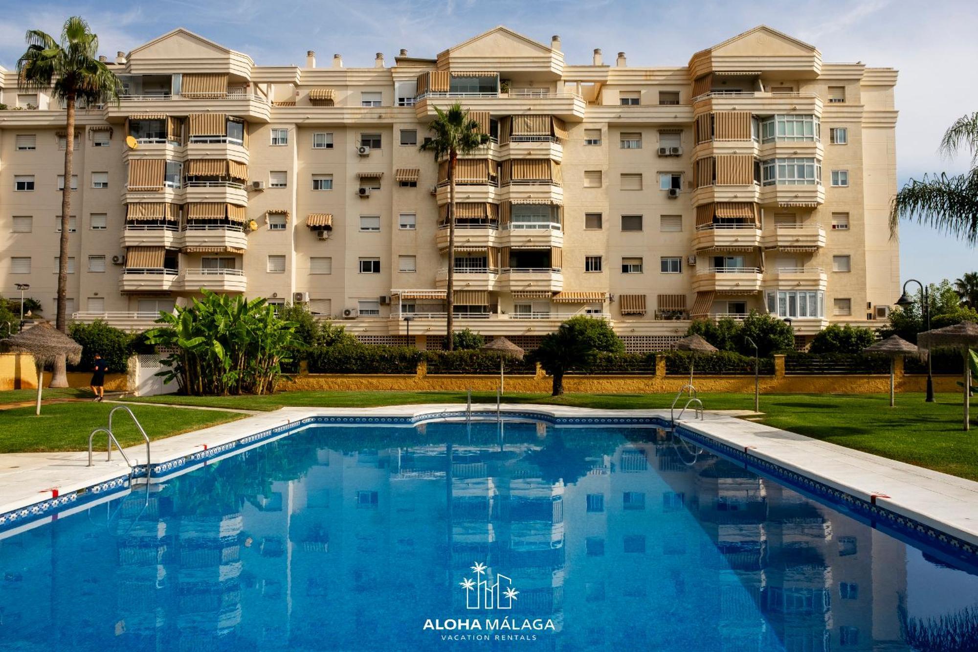 Pacifico Beach Front By Alohamalaga Exterior photo