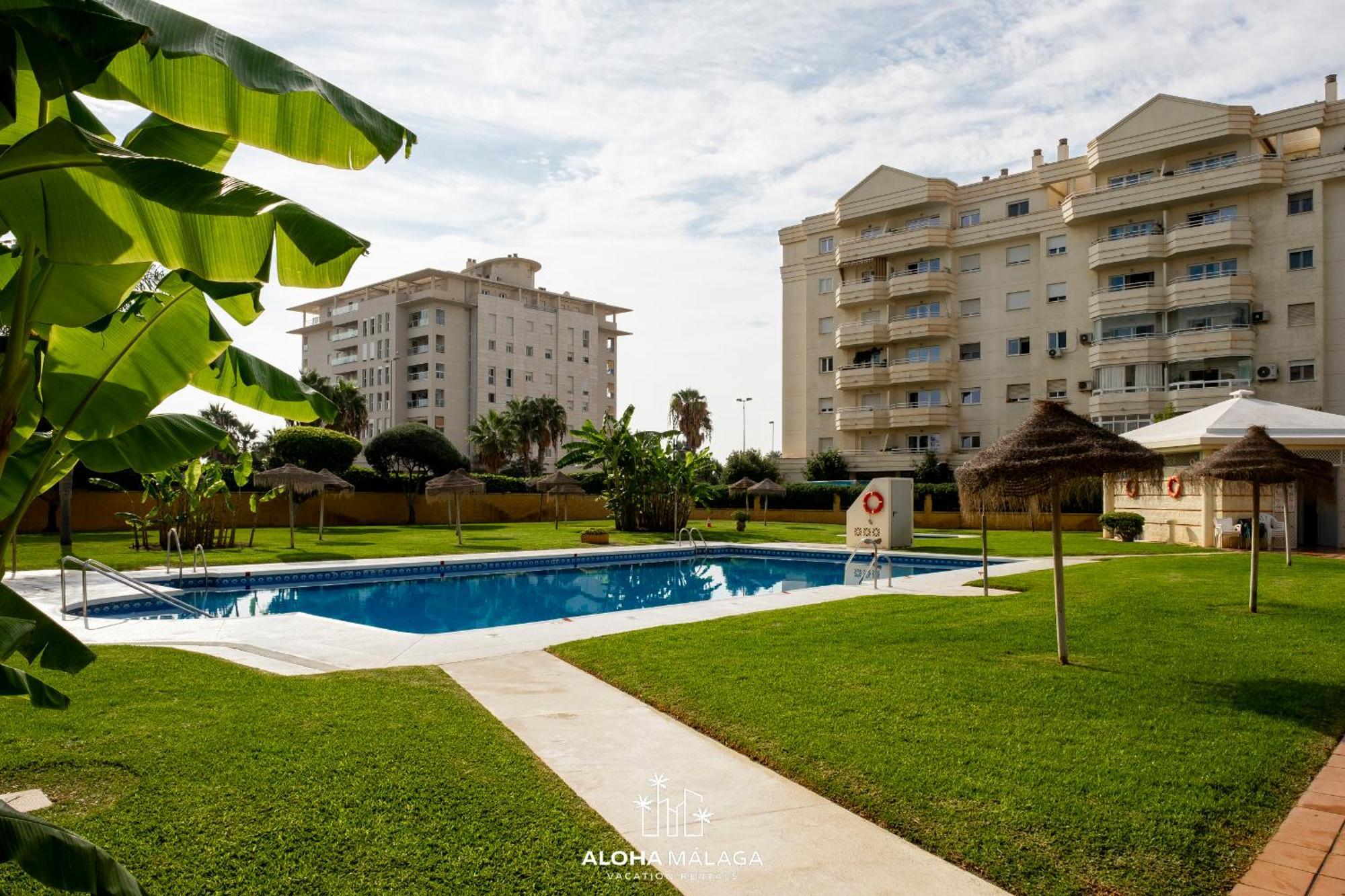 Pacifico Beach Front By Alohamalaga Exterior photo